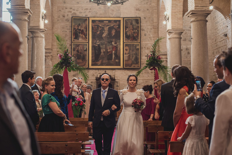 entrada de la novia fotógrafo de bodas toledo miguel moba granada